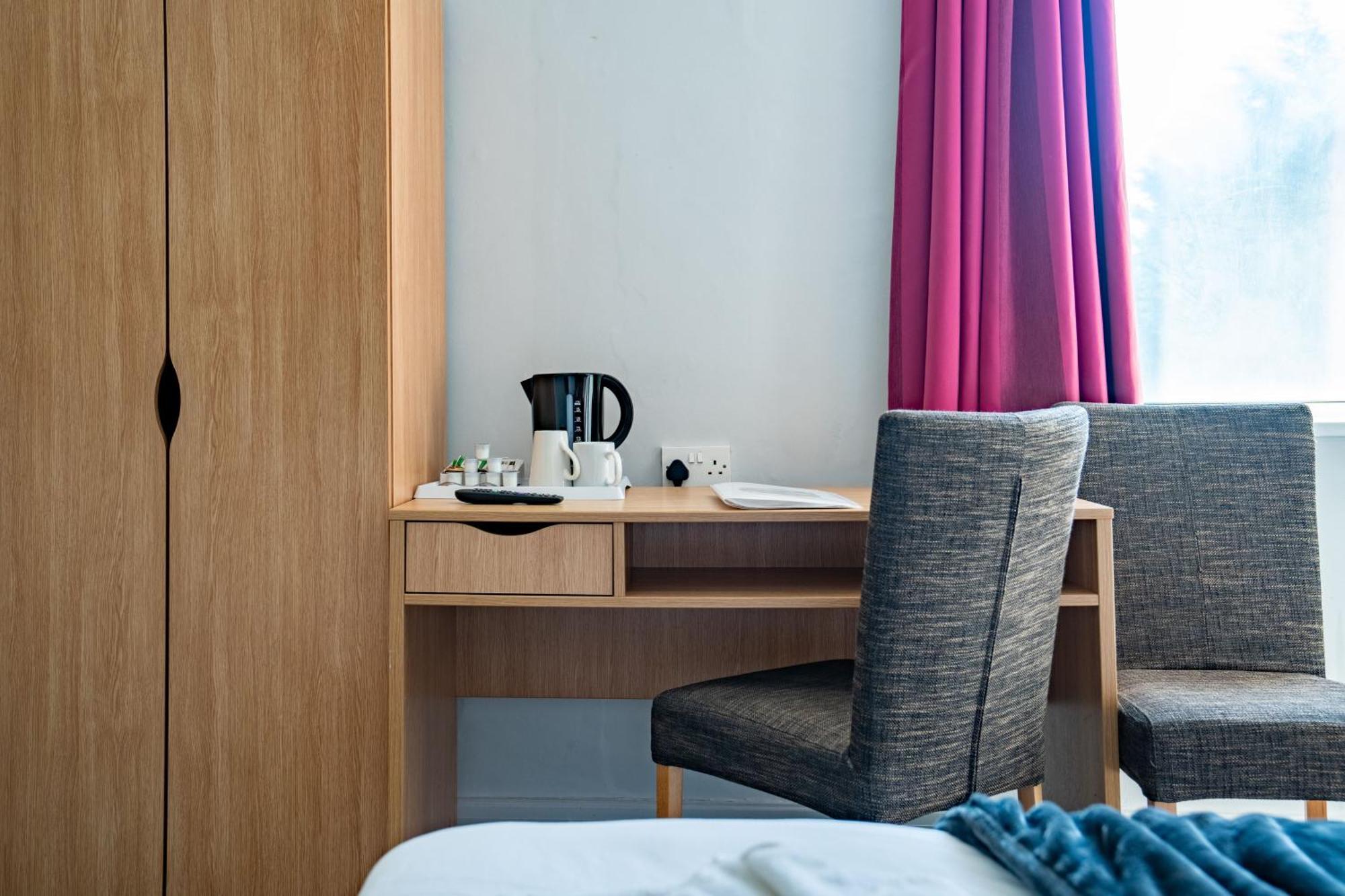 The Strathmore Hotel มอร์คัมบ์ ภายนอก รูปภาพ